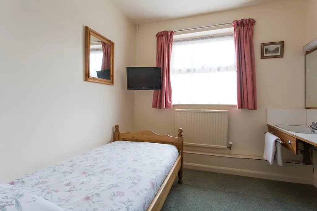 Oakwood Bed And Breakfast Heathrow Hillingdon 2*,