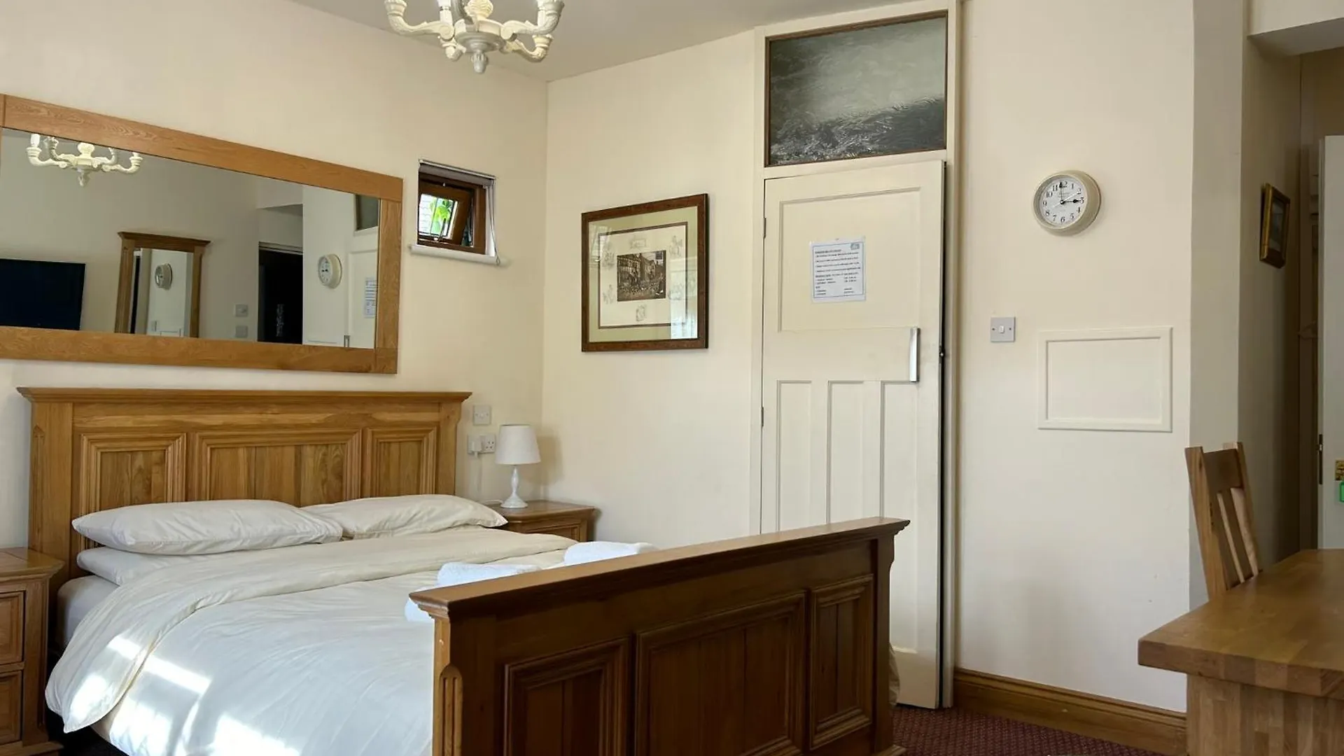 Oda ve Kahvaltı Oakwood Bed And Breakfast Heathrow Hillingdon