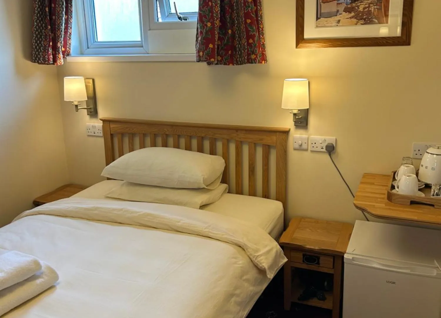 Oakwood Bed And Breakfast Heathrow Hillingdon Birleşik Krallık