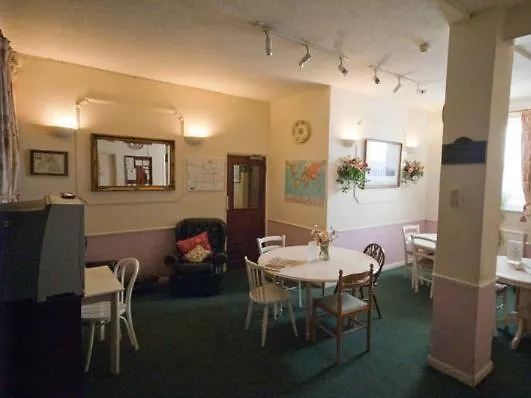 Oakwood Bed And Breakfast Heathrow Hillingdon Birleşik Krallık