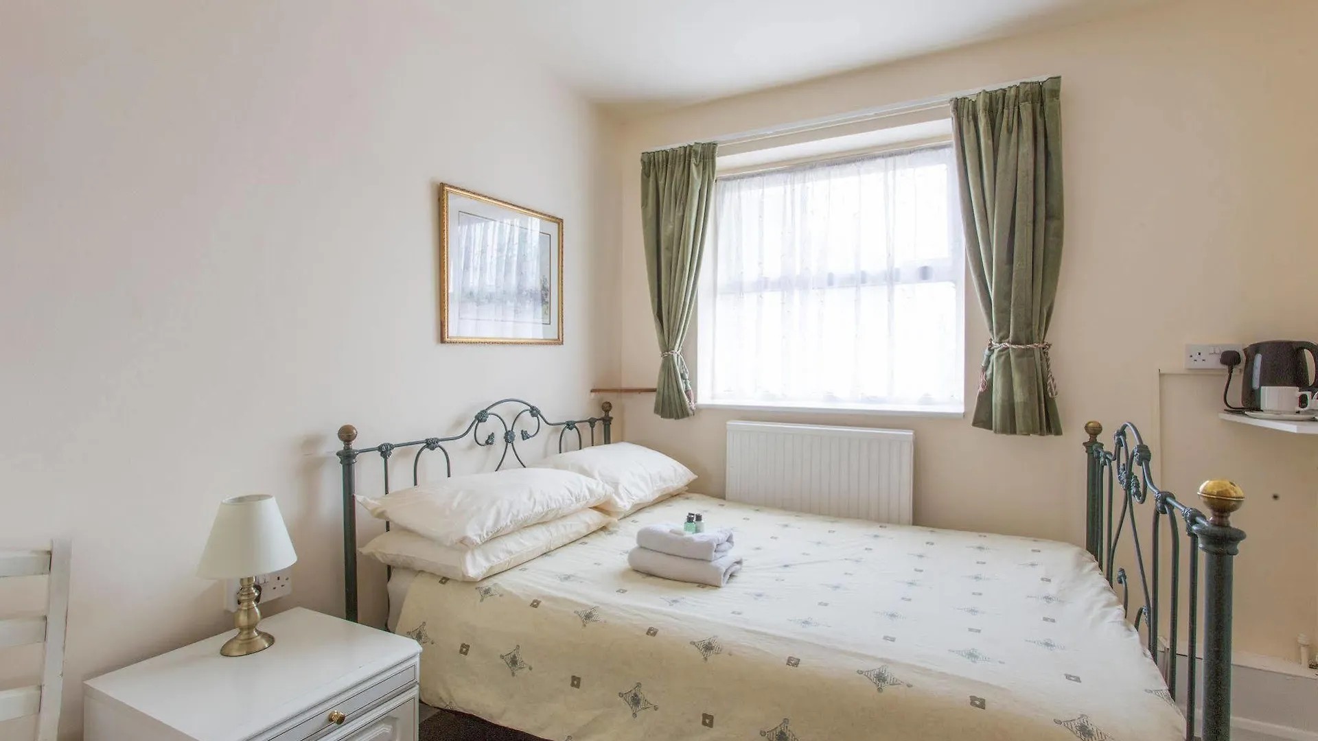 ** Oda ve Kahvaltı Oakwood Bed And Breakfast Heathrow Hillingdon Birleşik Krallık